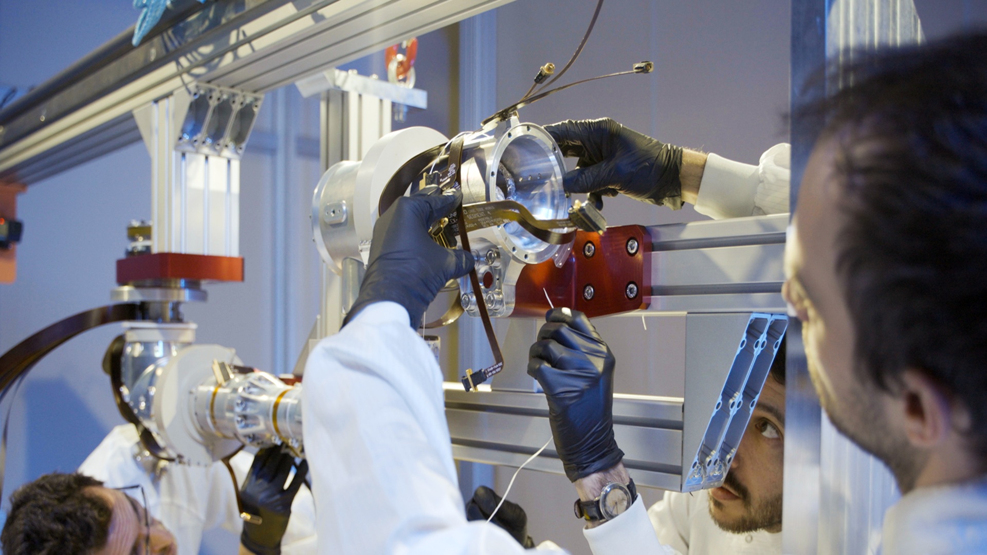 Europe builds robotic arm that can see, feel and handle samples for Moon missions