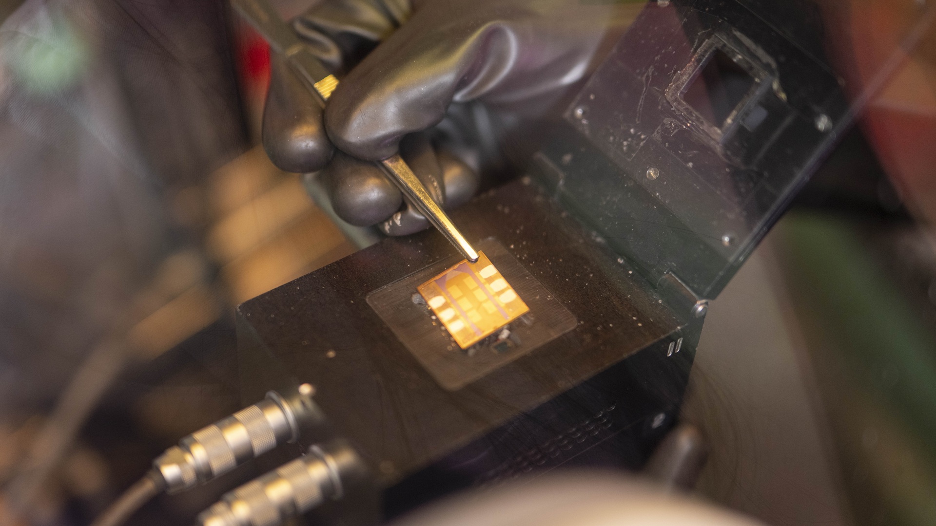 Hidden barrier limiting 20% organic solar cells finally uncovered by researchers