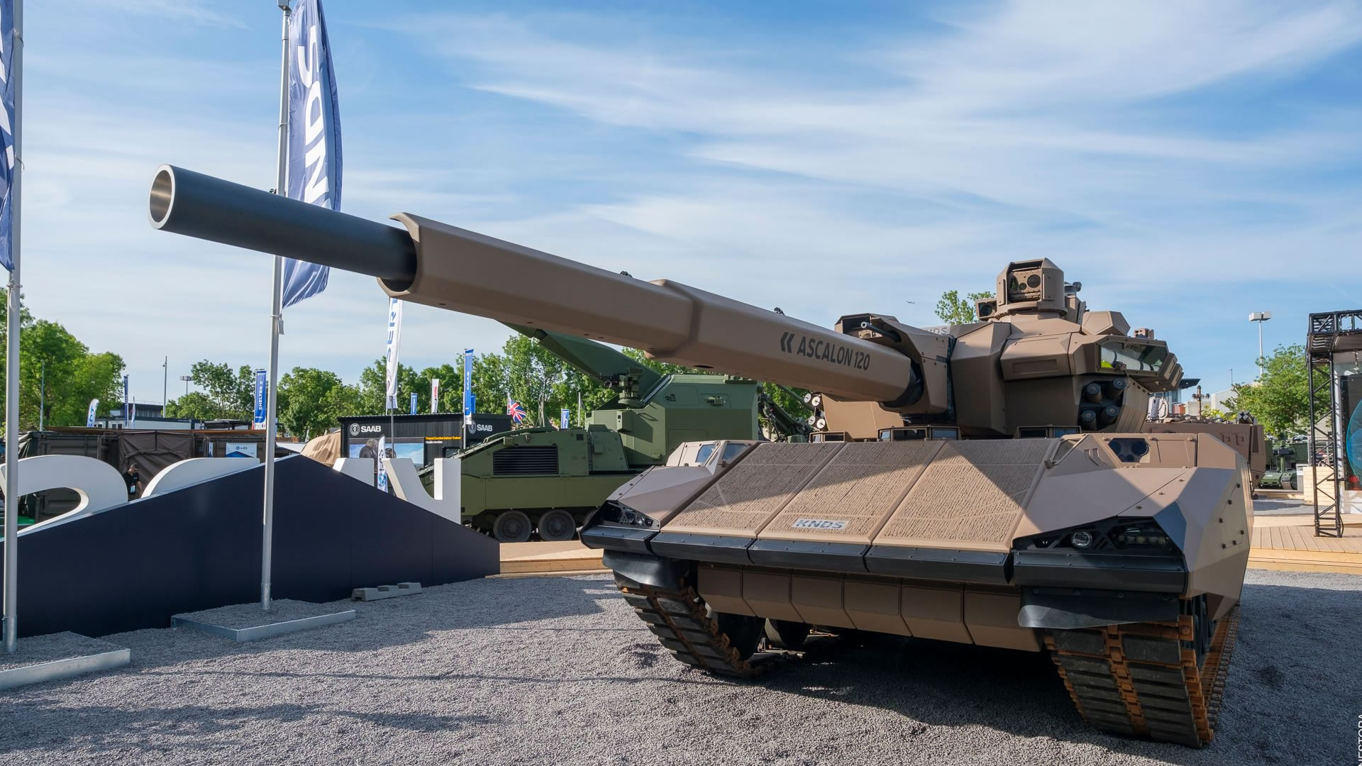 New Franco-German armored tank integrates unmanned turret with drone systems