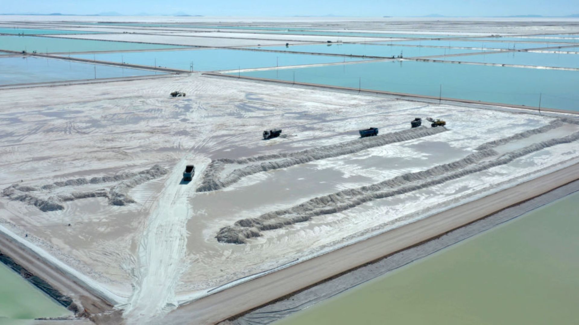 New method pulls 95% of lithium from salt without using a drop of freshwater