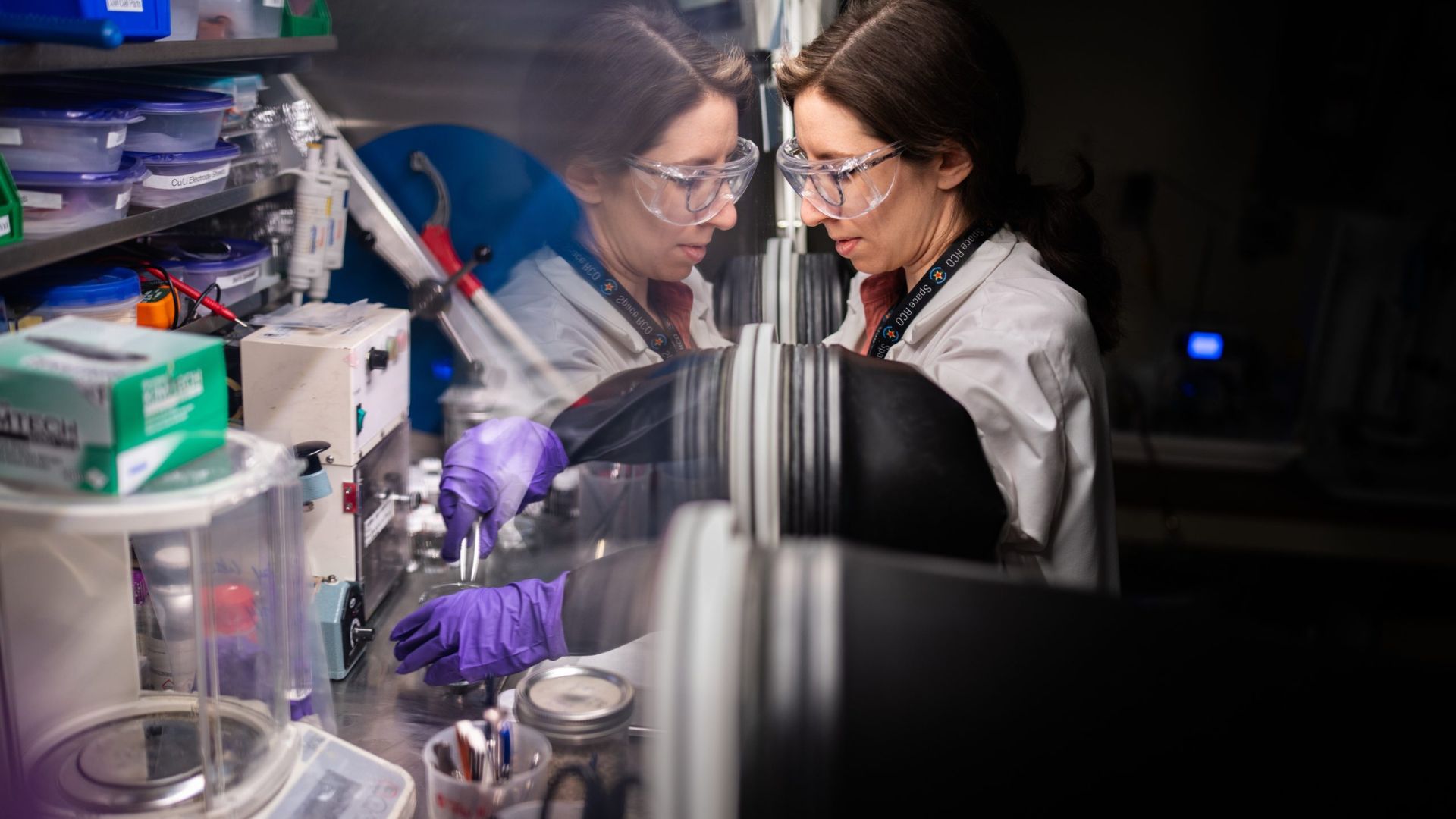 New microwave trick converts 95% of EV battery cathodes into reusable materials