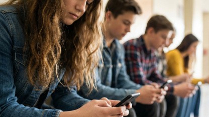 Pflichten nicht erfüllt: Schwere Vorwürfe gegen Instagram, Tiktok, Youtube und Co.