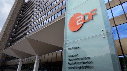 Rassistische Ausschreitungen: Elon Musk droht dem ZDF mit Klage