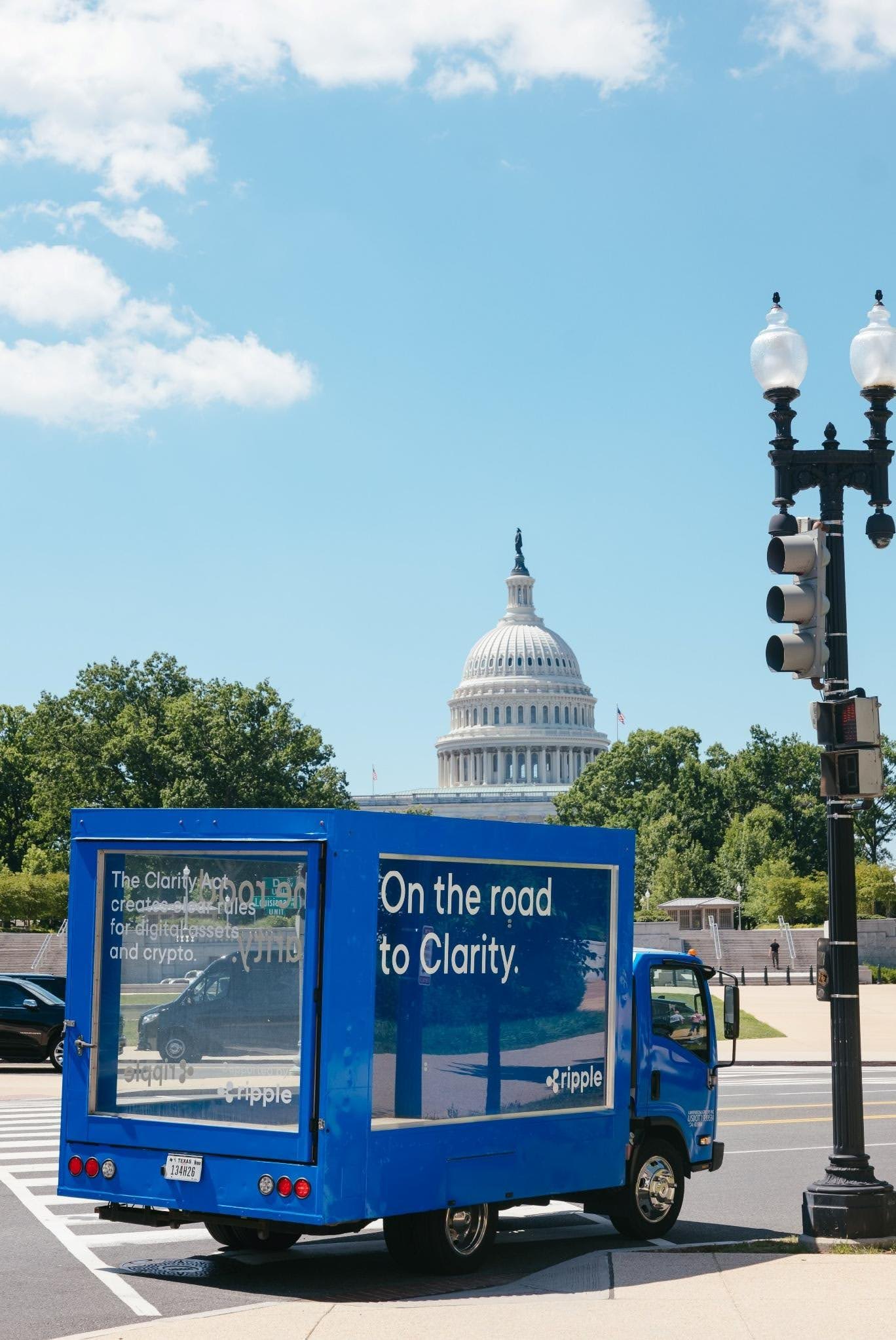 Ripple CLARITY Truck Hits D.C. as $3T Crypto Rules Battle Enters Critical Stage