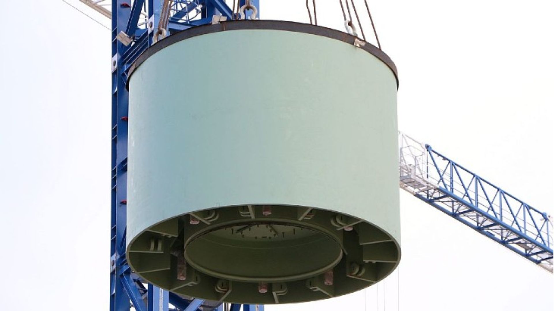 Russia’s 4,400-MWe nuclear plant gets 132-ton core catcher for Unit 7 safety