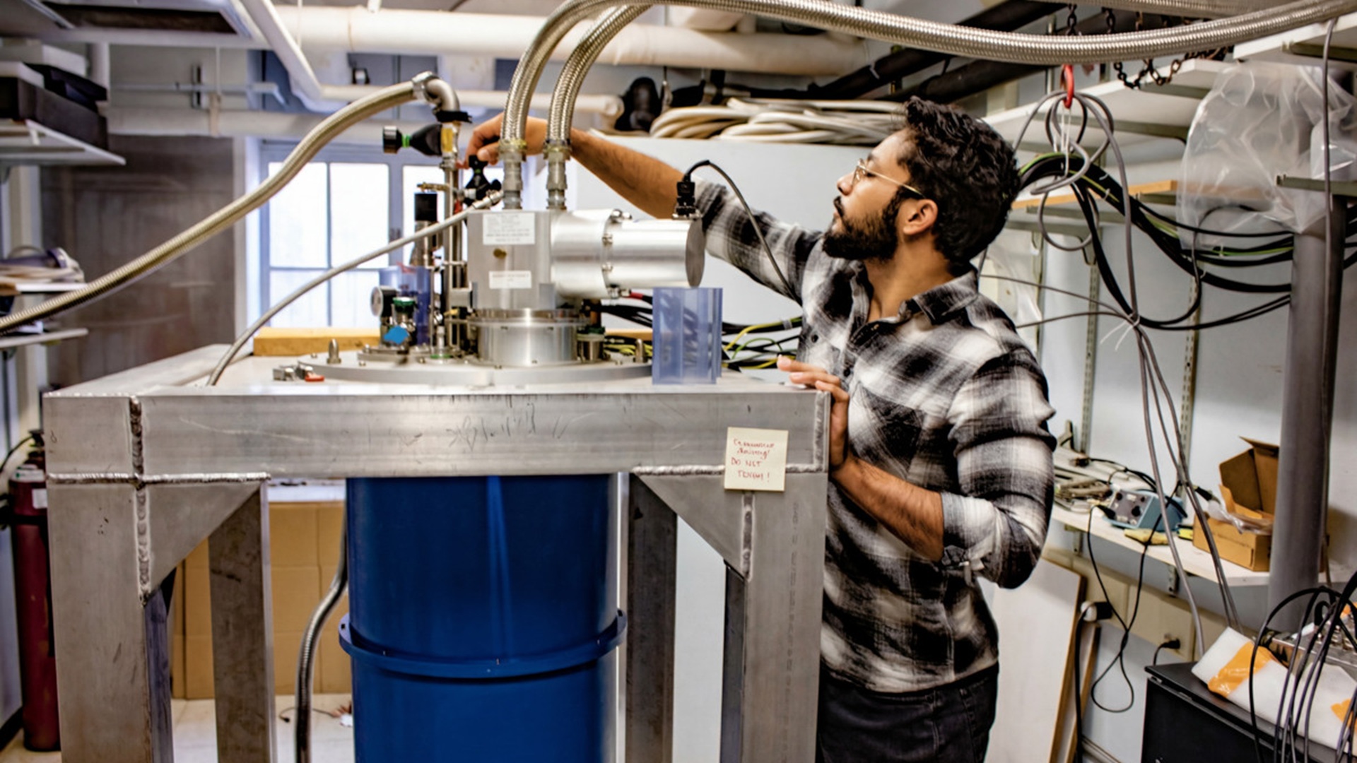 ‘Superconducting puddles’: Diamond’s hidden networks could power future quantum chips