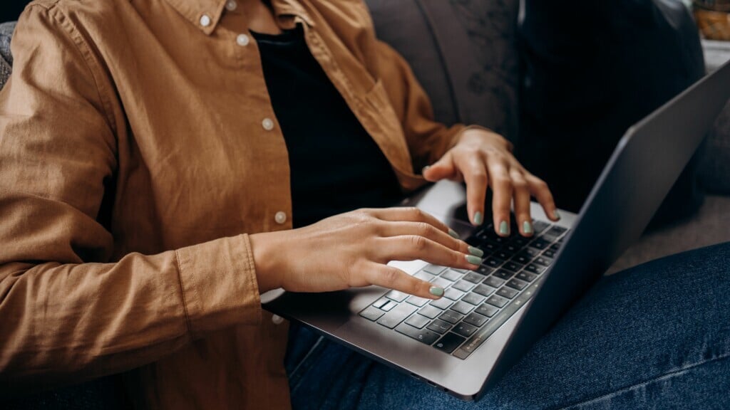 Before you buy a new laptop, try this $10 Windows 11 Pro upgrade