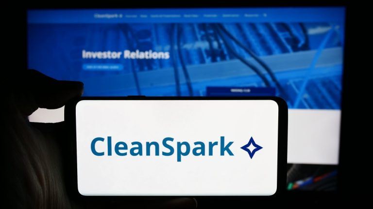 Bitcoin Miner Cleanspark Adds 454 BTC at $64K While Others Sell Into the Bear Market