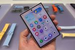 Breiter, besser, teurer: Ein erster Blick auf Samsungs neue faltbare Smartphones