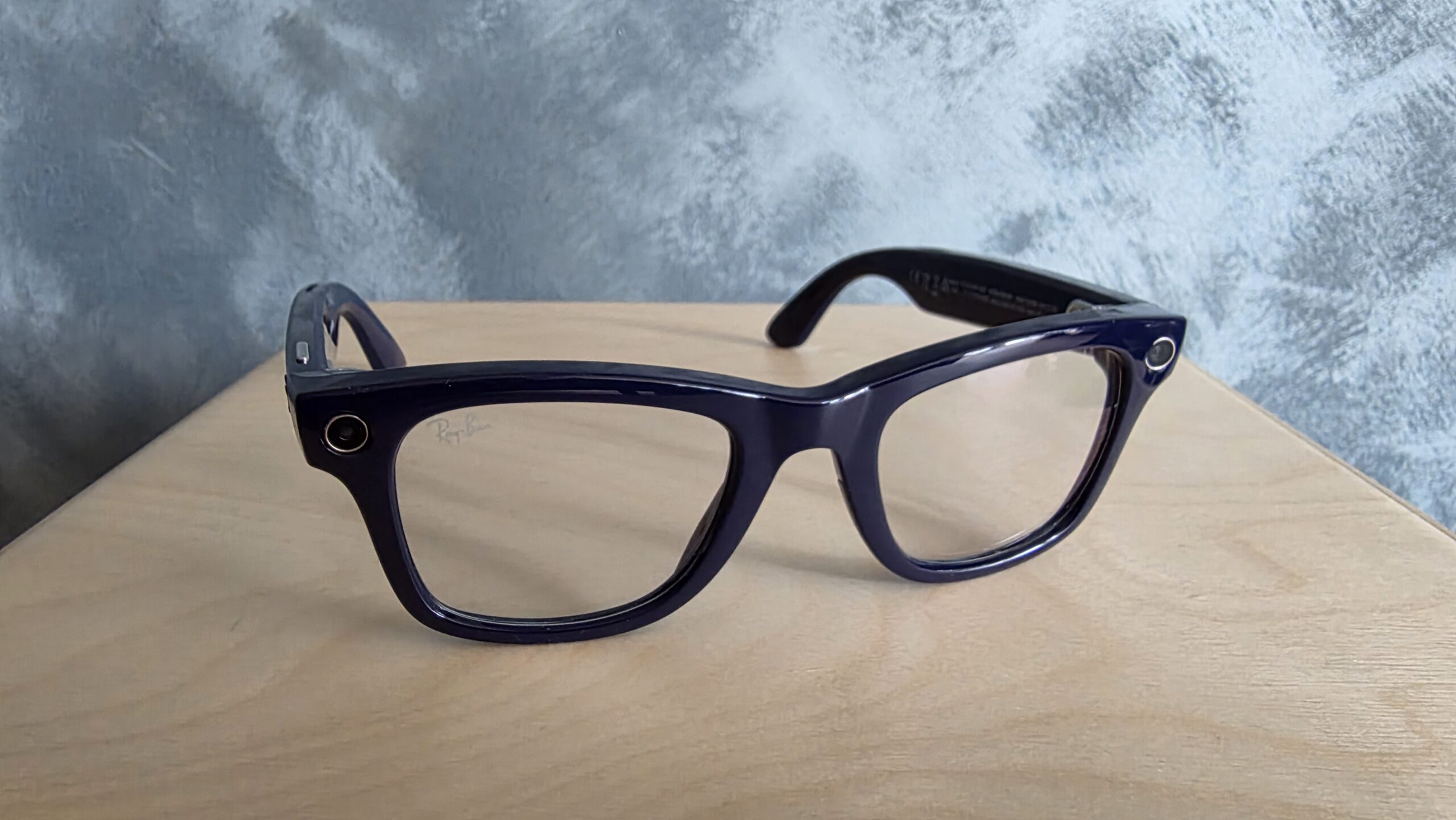 Can smartwatches and glasses get smarter? Inside Qualcomm and MediaTek’s new wearable AI play