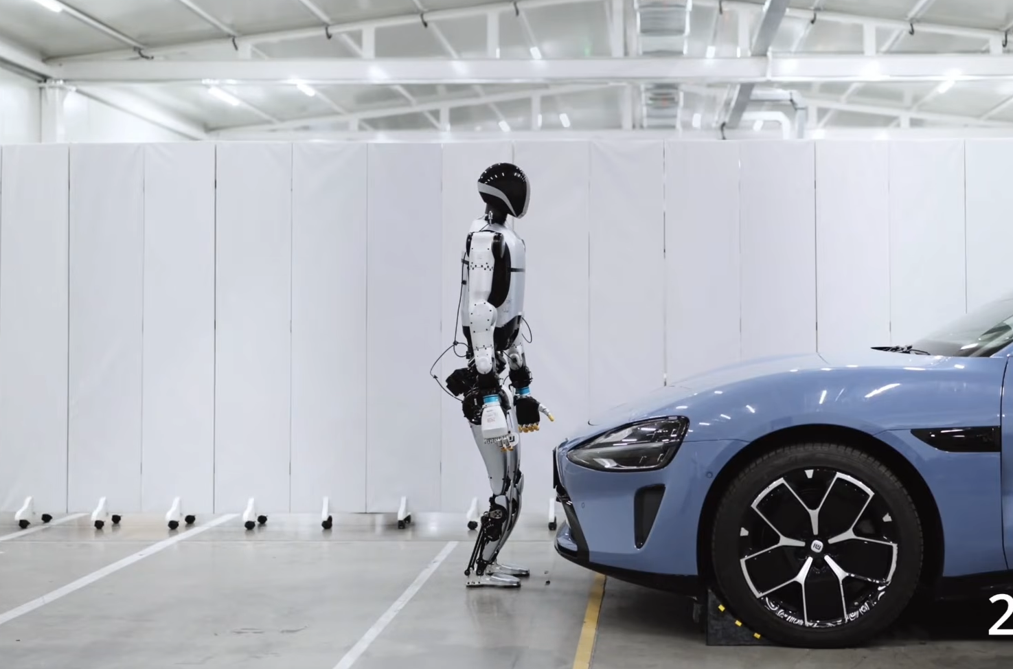 China’s new humanoid robot offers 98% success rate, handles EV assembly, factory operations