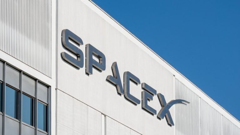 Elon Musk Says SpaceX Could Be Worth More Than Everything Else on Earth if Goals Are Met