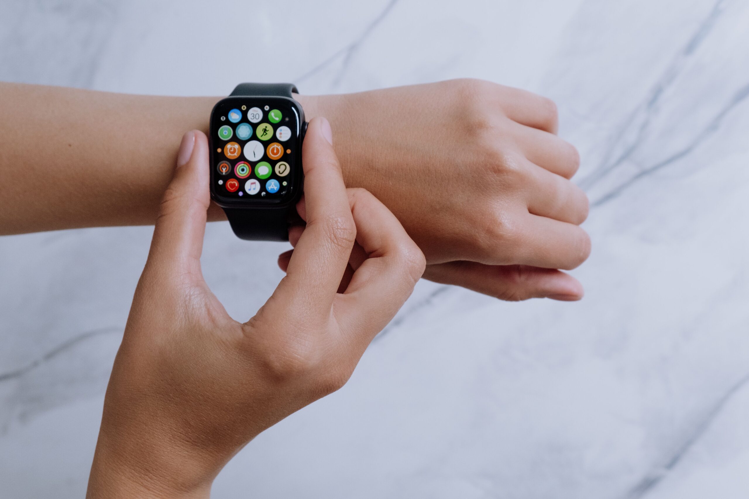 Granola launched an Apple Watch app for recording and transcribing meetings — here’s the best watch to buy for it