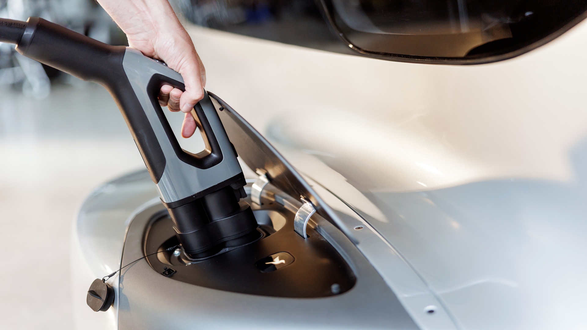High-power electric aircraft charging and liquid cooling project wins $4.6M funding