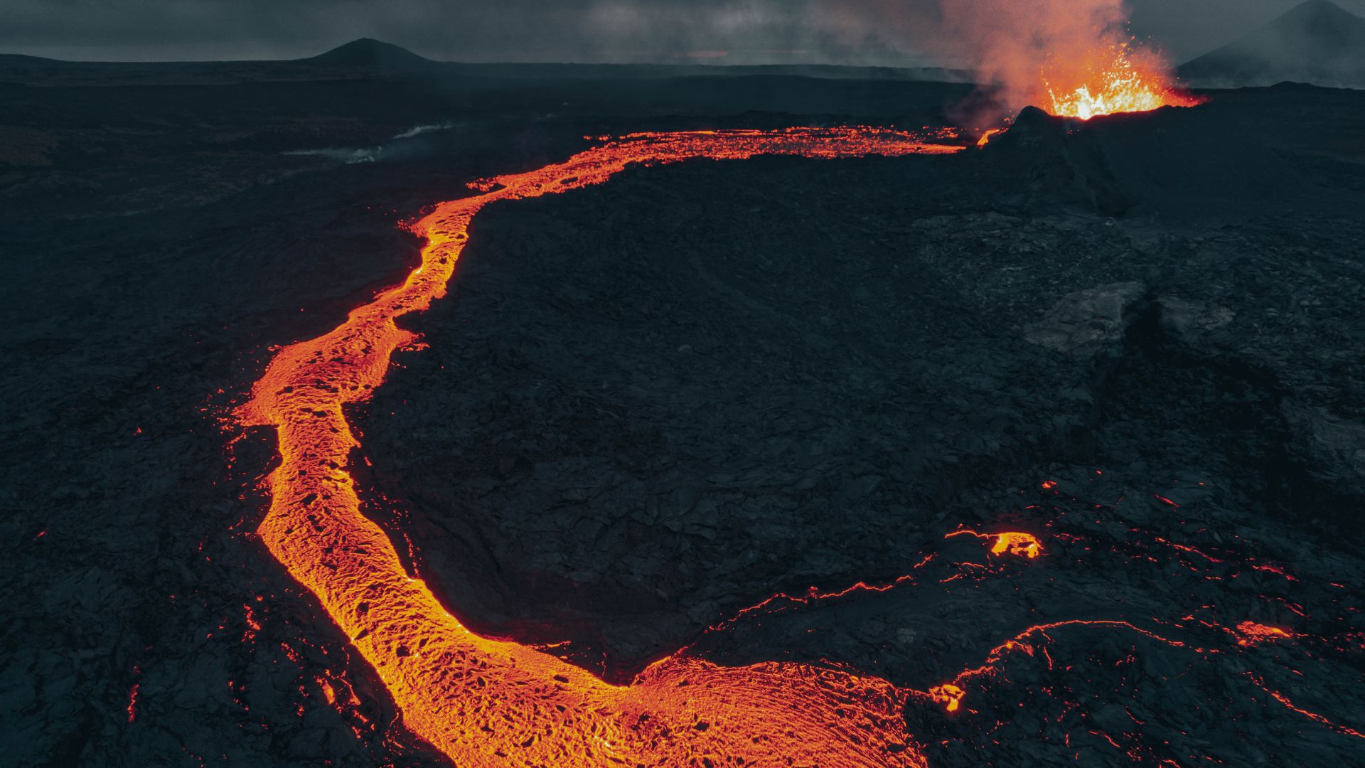 In a global first, scientists observe the formation of Earth’s crust in the ocean