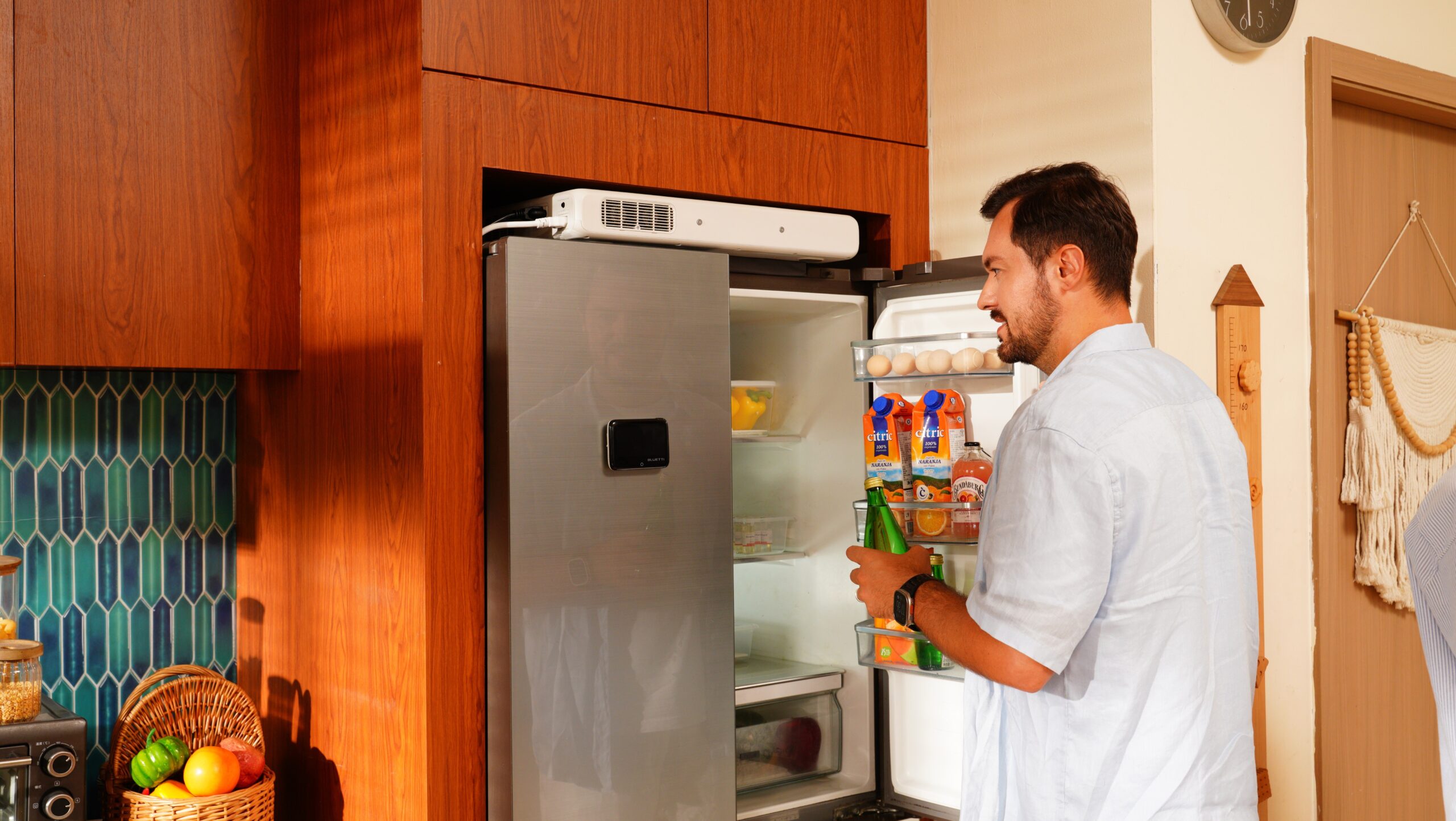 Keep food from spoiling during the next outage with the Bluetti FridgePower while its $500 off