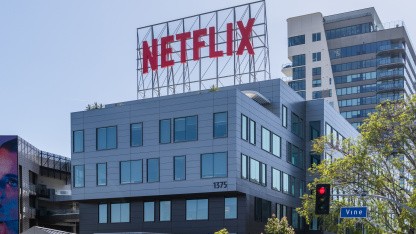 Lineares Fernsehen: Netflix denkt über Livekanäle und Bundles nach
