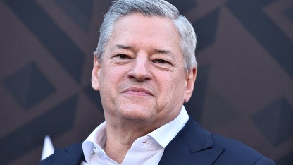 Menschenmengen mit KI generiert: Netflix sieht Trendumkehr beim Zweite-Staffel-Problem