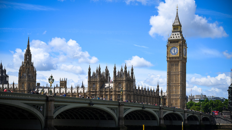 Playdate is helping Big Ben ring on time