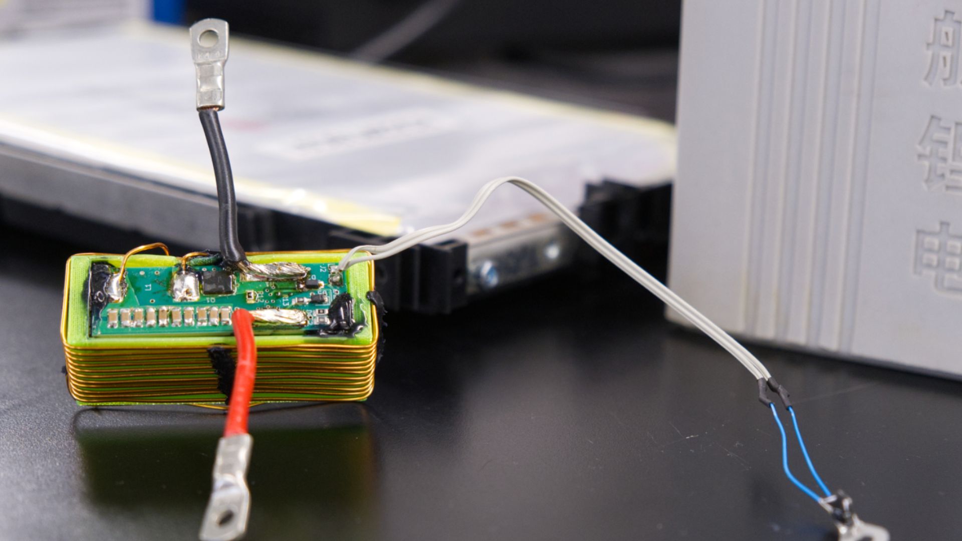 Scientists make ‘talkative battery’ that reports its own health for safer EVs