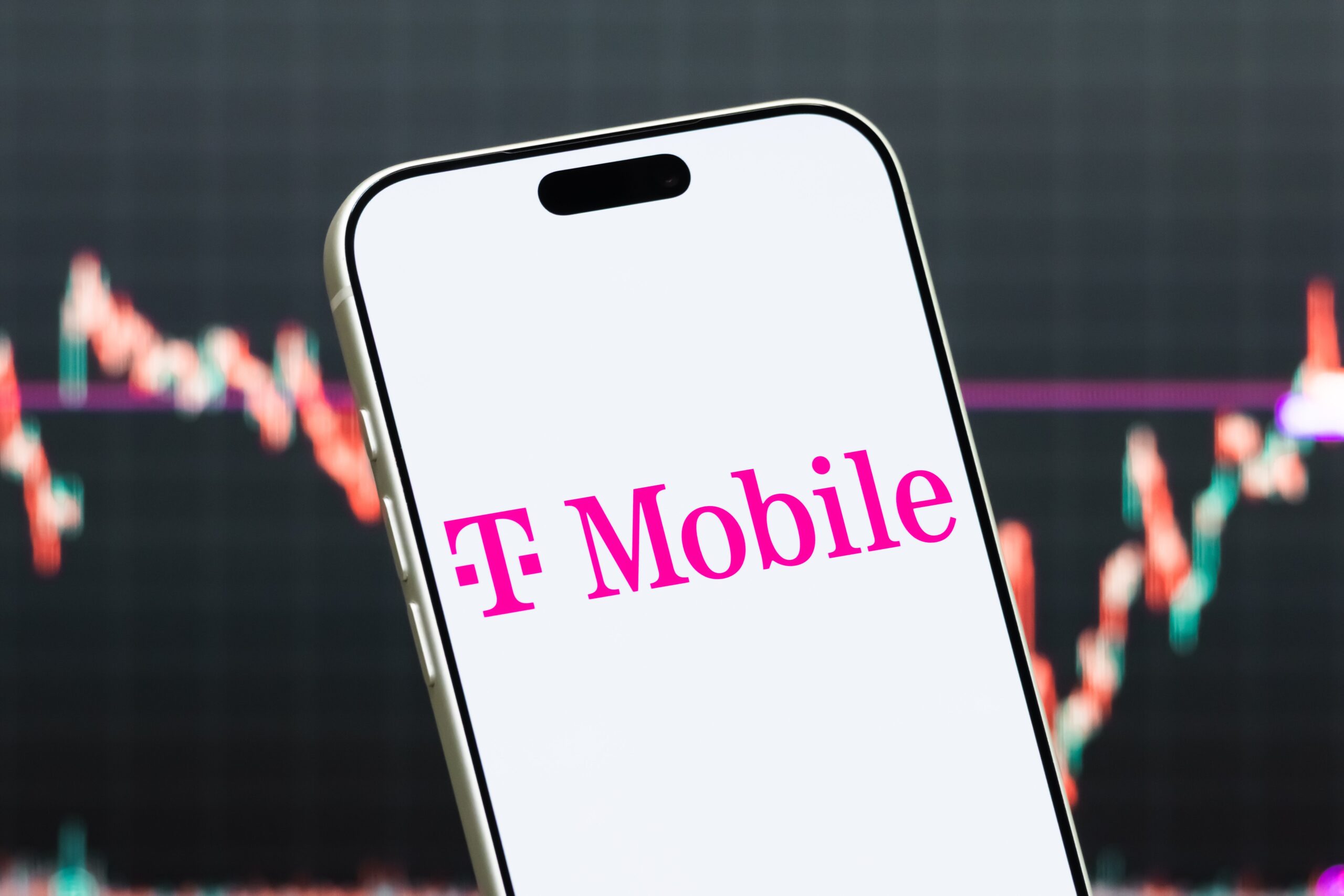 T-Mobile down: Why SOS mode is showing up on your phone