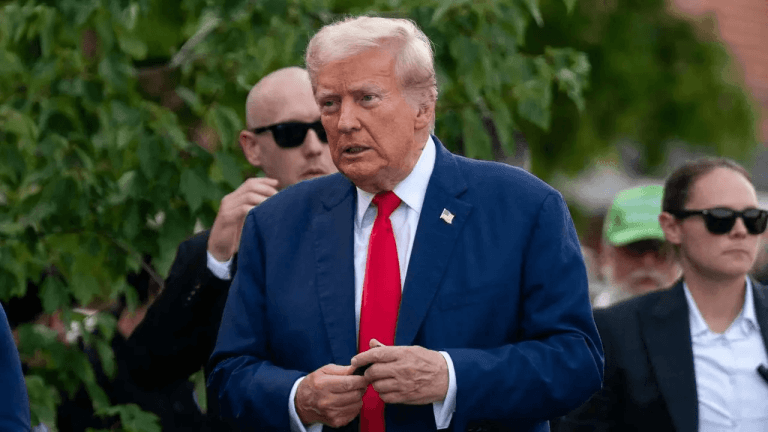 Trump Warns China Would Seize Crypto Lead if US Steps Back From Industry