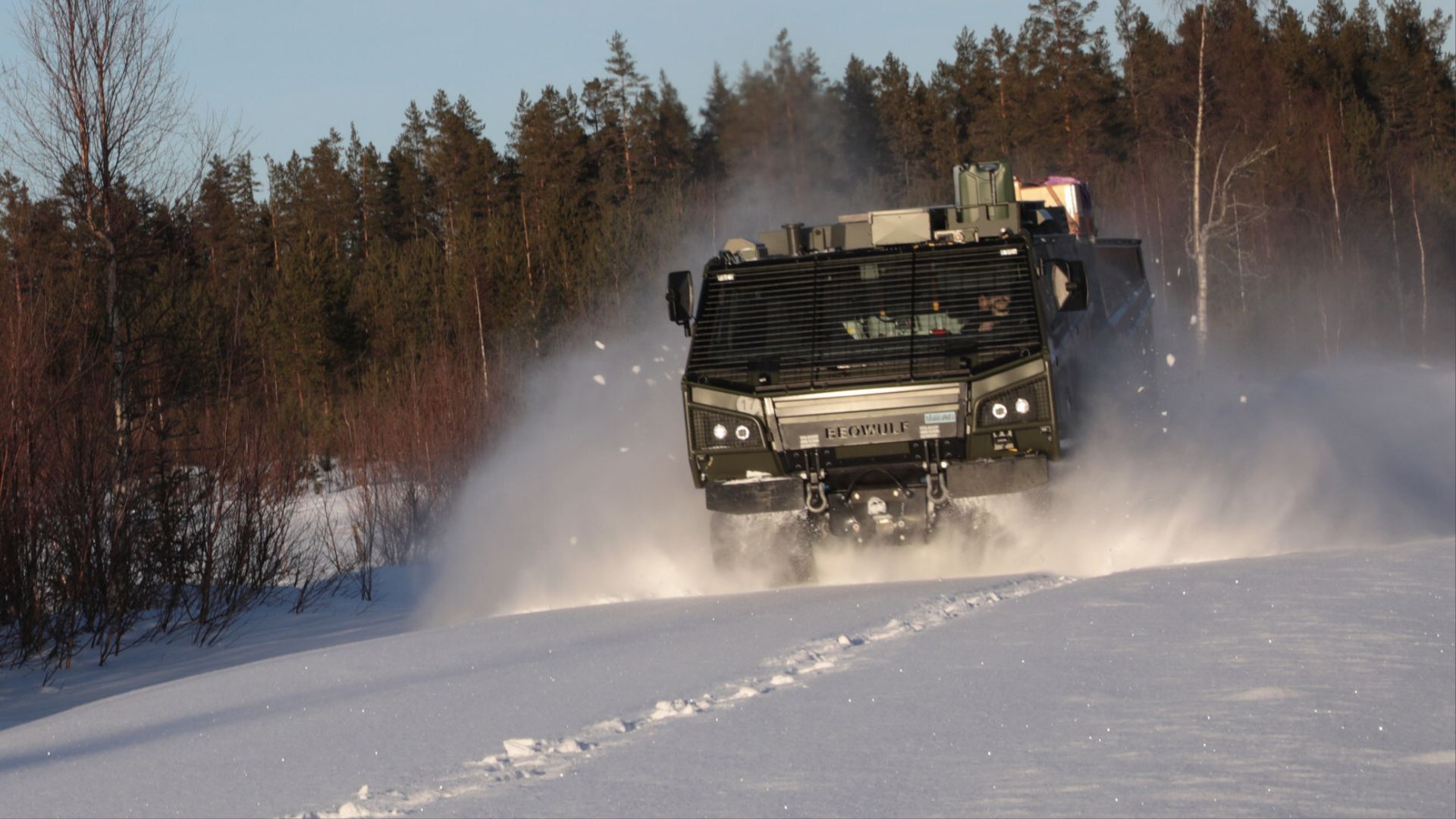 US Army expands Arctic fleet with 19 new tracked vehicles for frozen battlefields