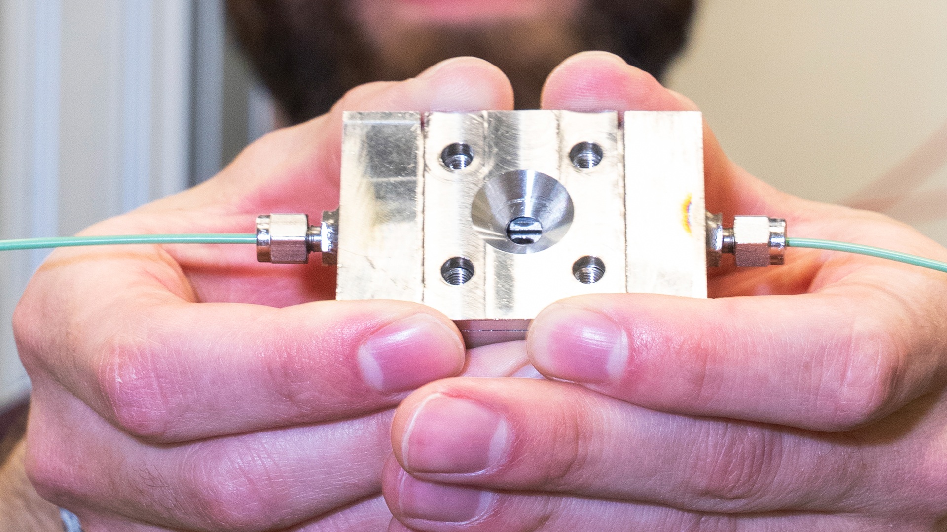 US scientists turn wasted methane into valuable liquid fuel using low cost catalyst