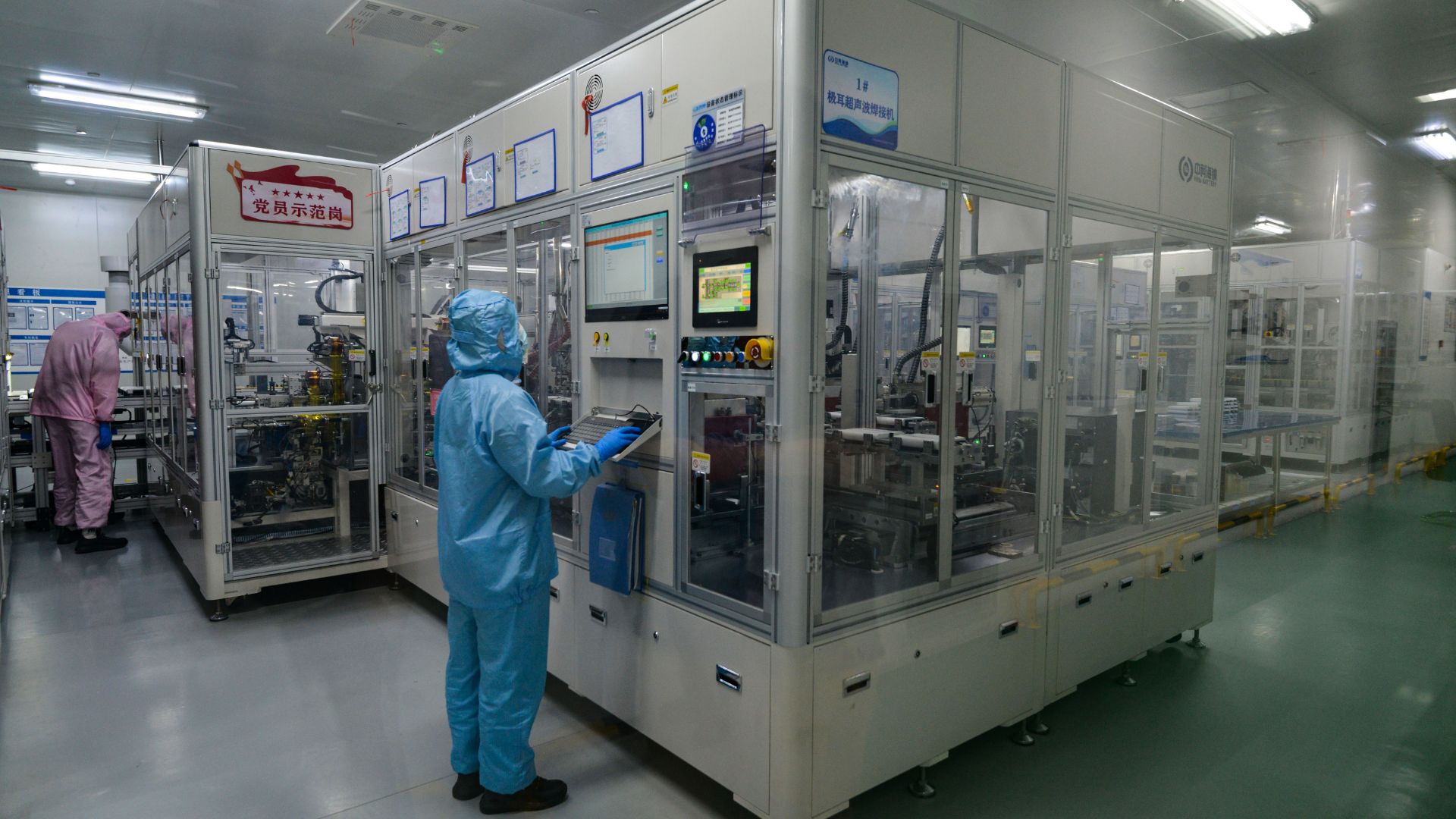 5 battery technologies that could power electric vehicles beyond lithium-ion