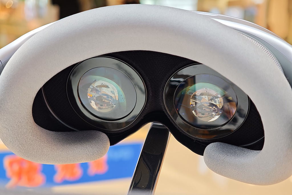 Apple cuts dozens of employees from Vision Pro team, report says