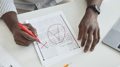 Betrugsverdacht bei Aufnahmeprüfung: KI-Überwachung versagt bei Test an Universität
