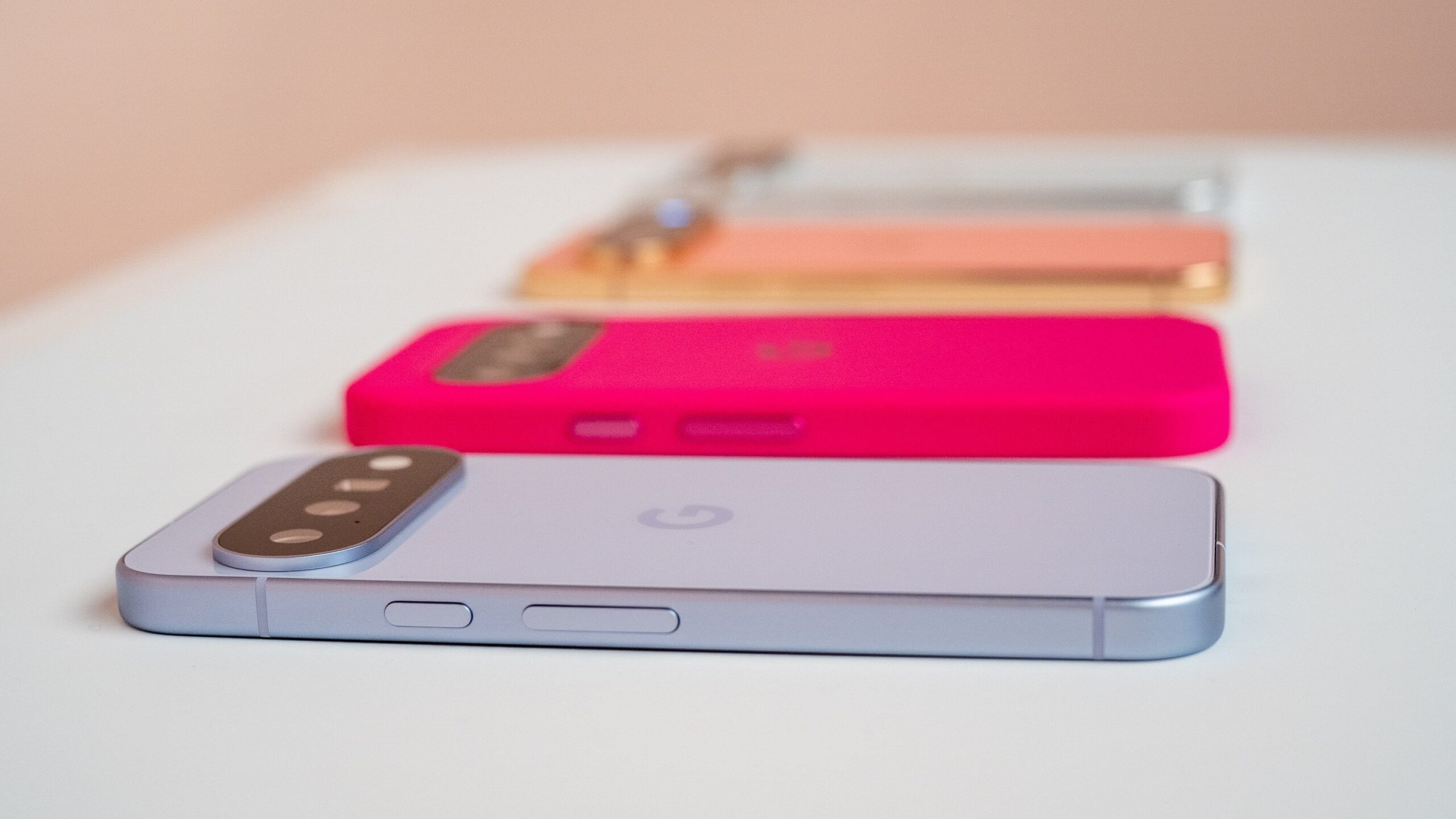 Google Pixel 11 vs Samsung Galaxy S26: Specs, price, camera details