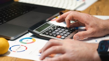 IT-Budgets unter Druck: Lizenz- und Tokenkosten blockieren Geld für IT-Modernisierung