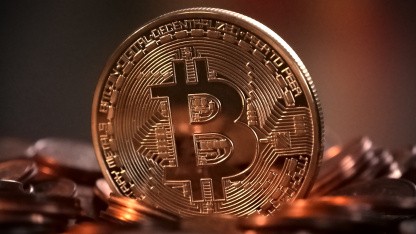 Kryptowährung: Bitcoin innerhalb von drei Tagen um 10.000 Dollar gestiegen