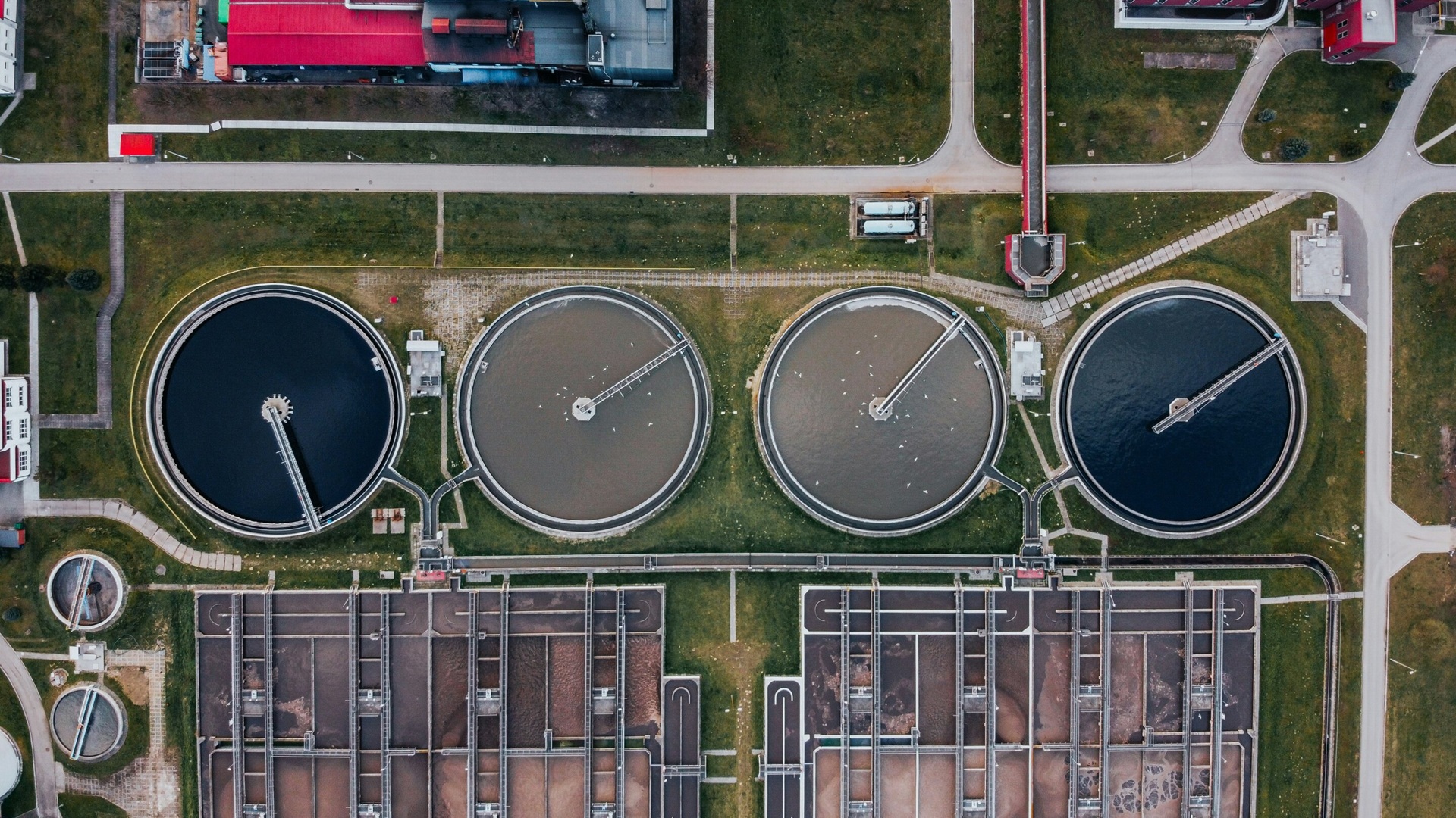 One electrode, one pass: Researchers clean salt and recover metals from toxic wastewater