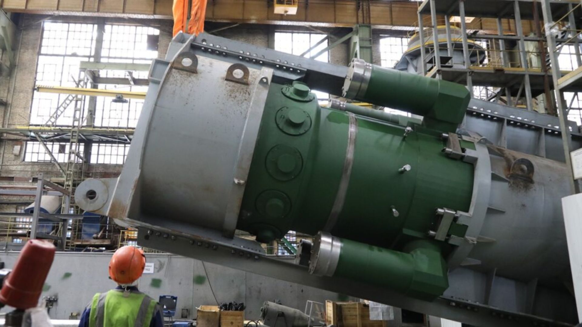 Russia builds 15 small marine nuclear reactors with 175-MWt capacity for icebreakers