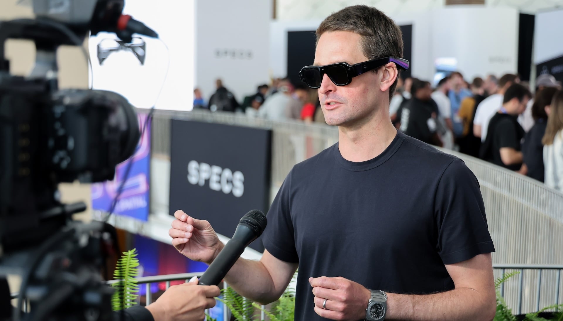 Snap CEO addresses Specs preorder interest during Q2 earnings call