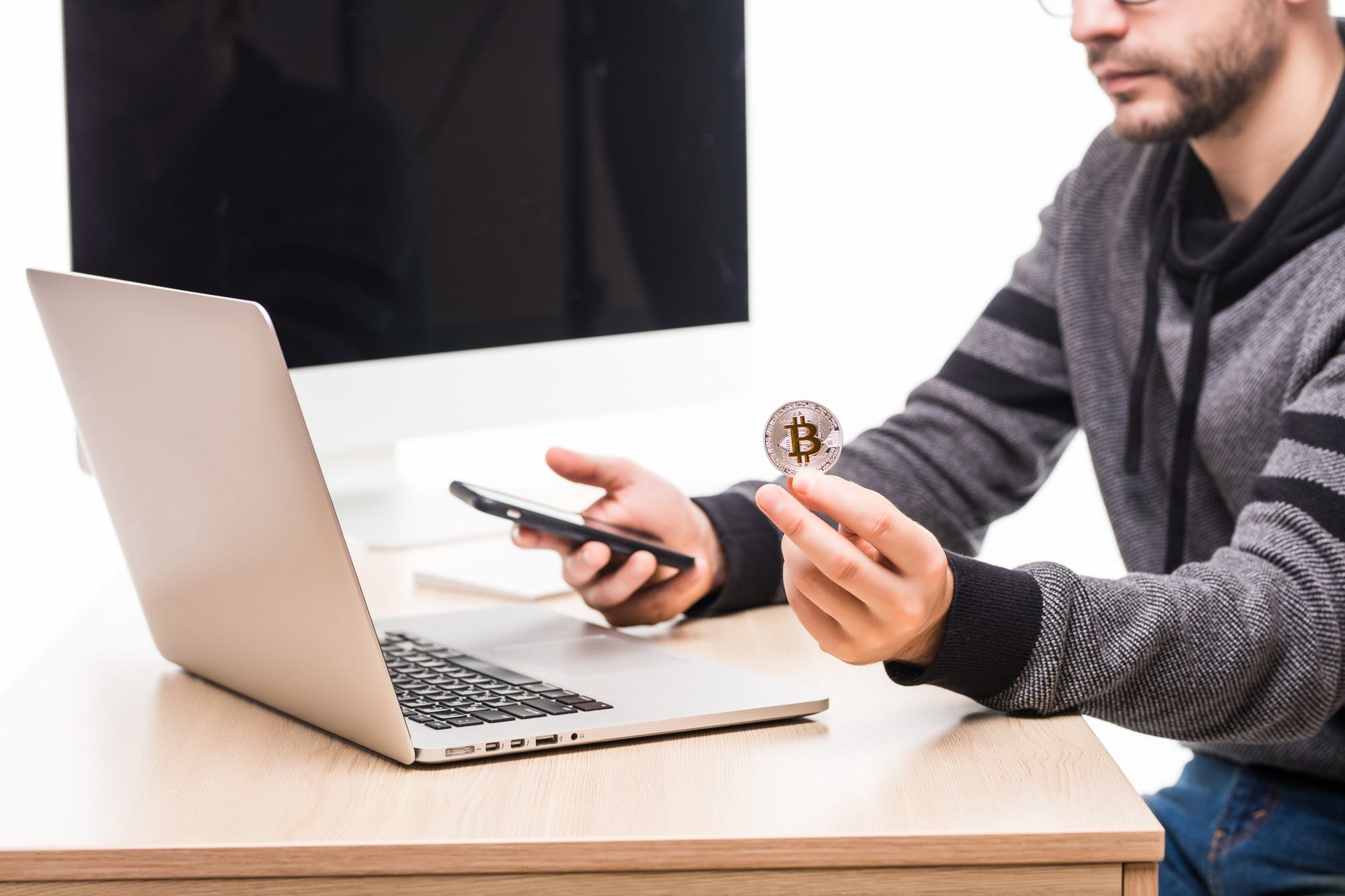 Why Global Businesses Are Quietly Replacing Traditional Payment Rails With Stablecoins