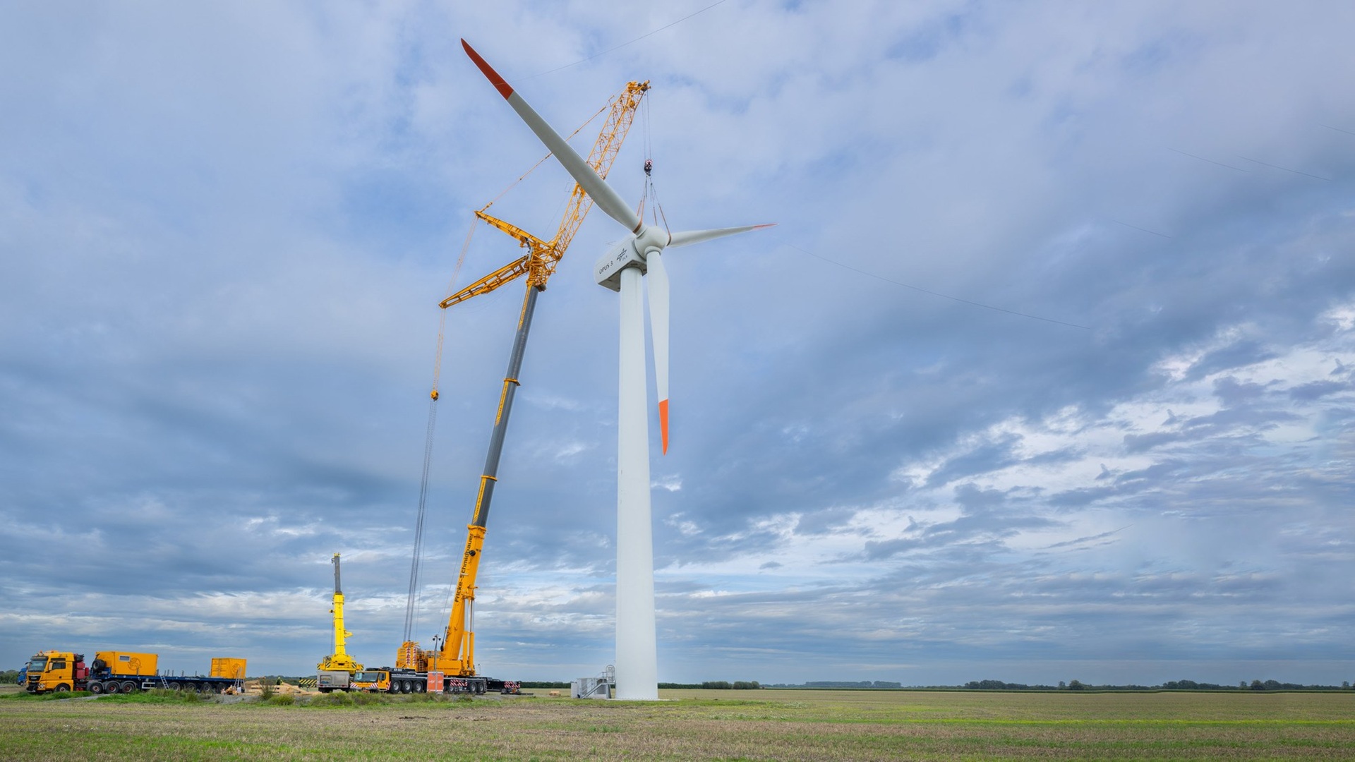 500-kW modular wind turbine with 82-foot blades can swap parts to test new tech