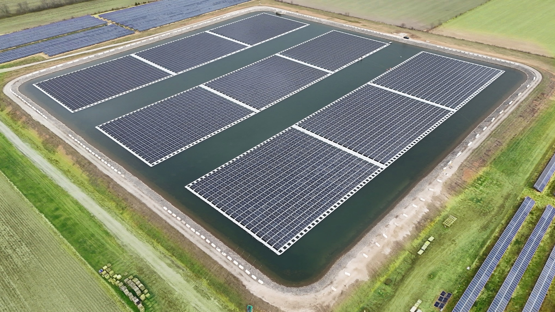 6MW floating solar array turns Ohio reservoir into power site, saves 30 acres of land
