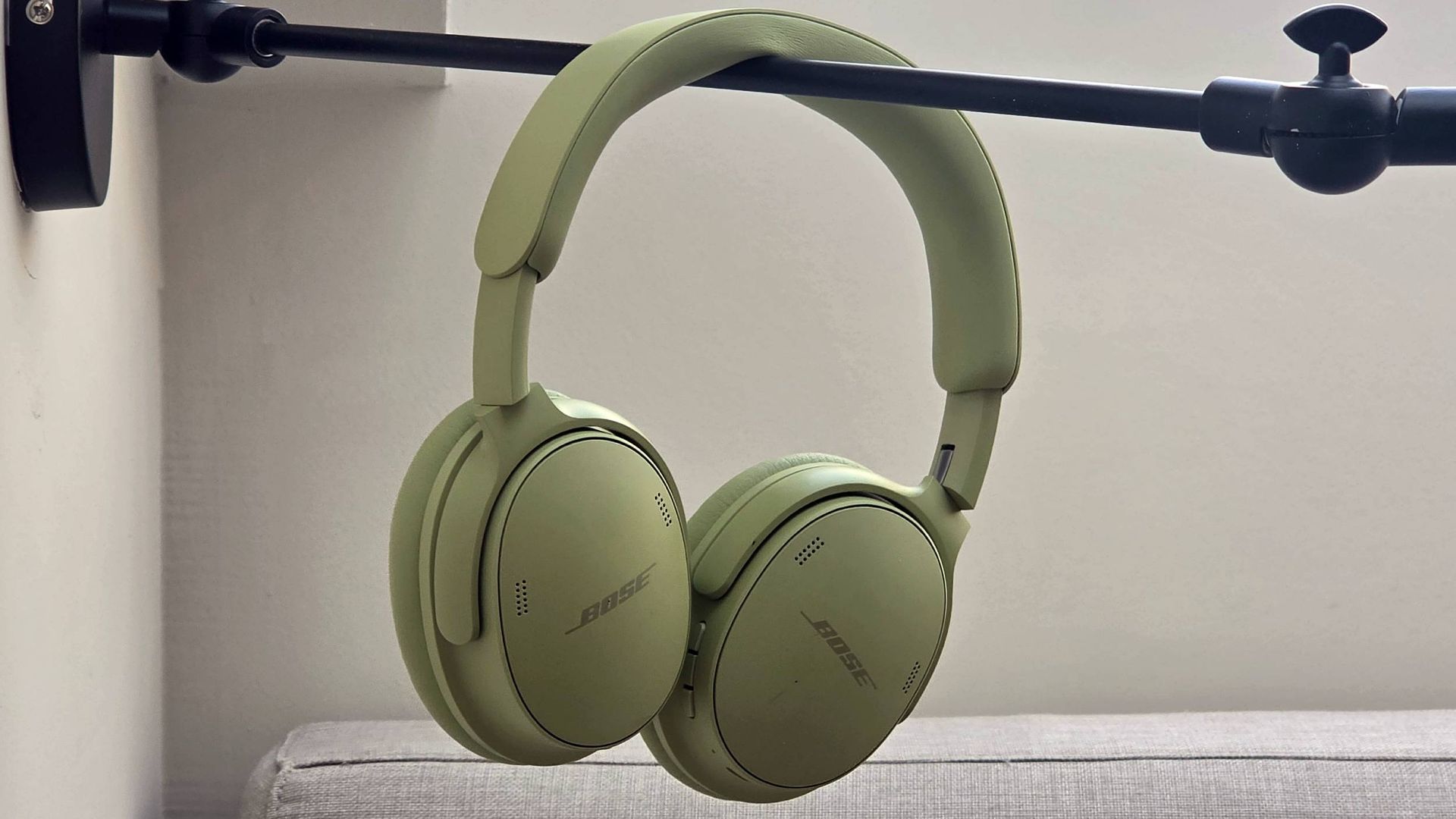 After a month testing Bose’s new premium headphones, I would recommend them — but I’d recommend waiting more