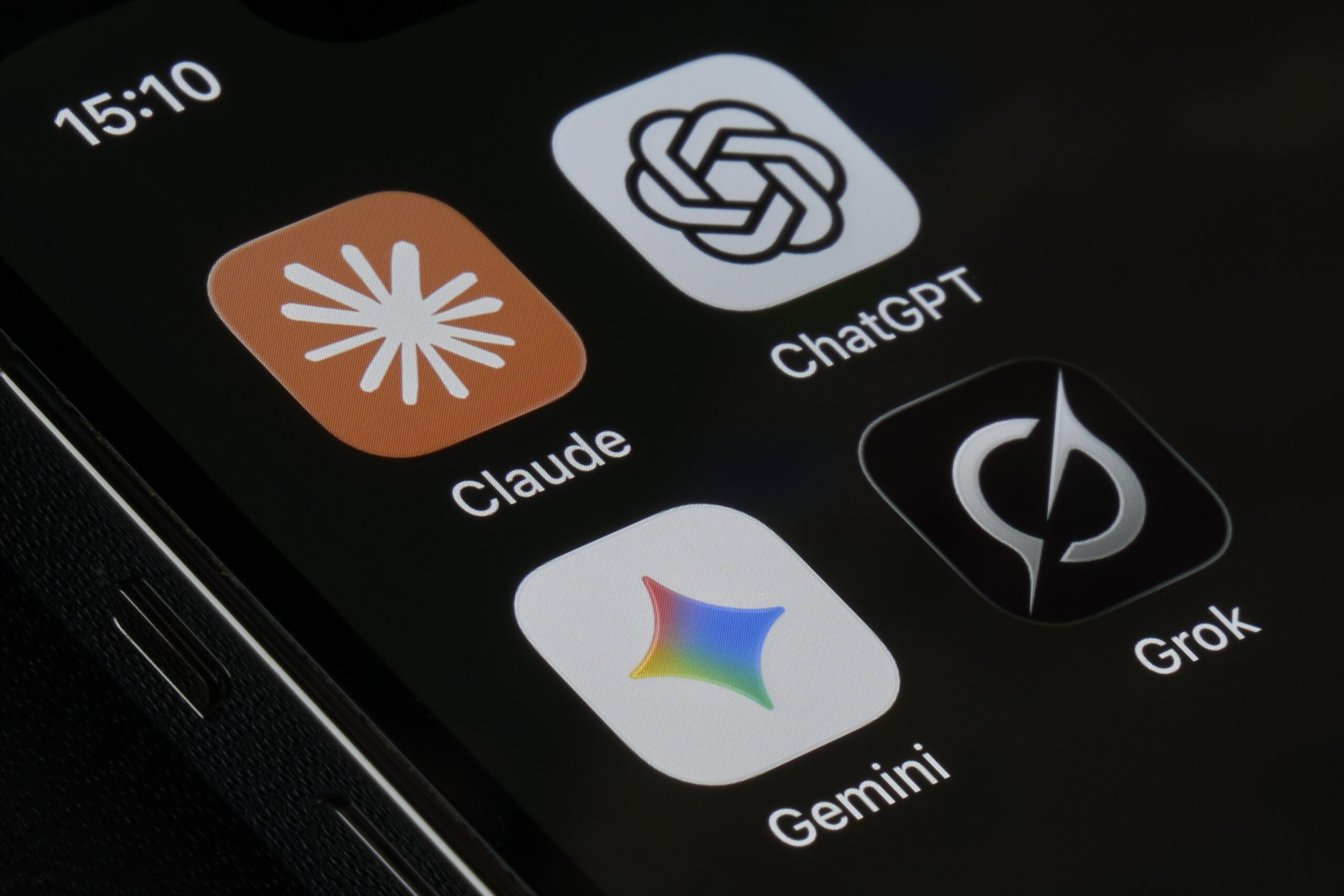 ChatGPT, Claude, Gemini down: What we know about the AI outages