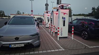 Elektromobilität: Auslastung von Ladesäulen nimmt deutlich zu