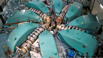 Gravitationstheorie: Strahl exotischer Atome stellt Gravitation auf die Probe