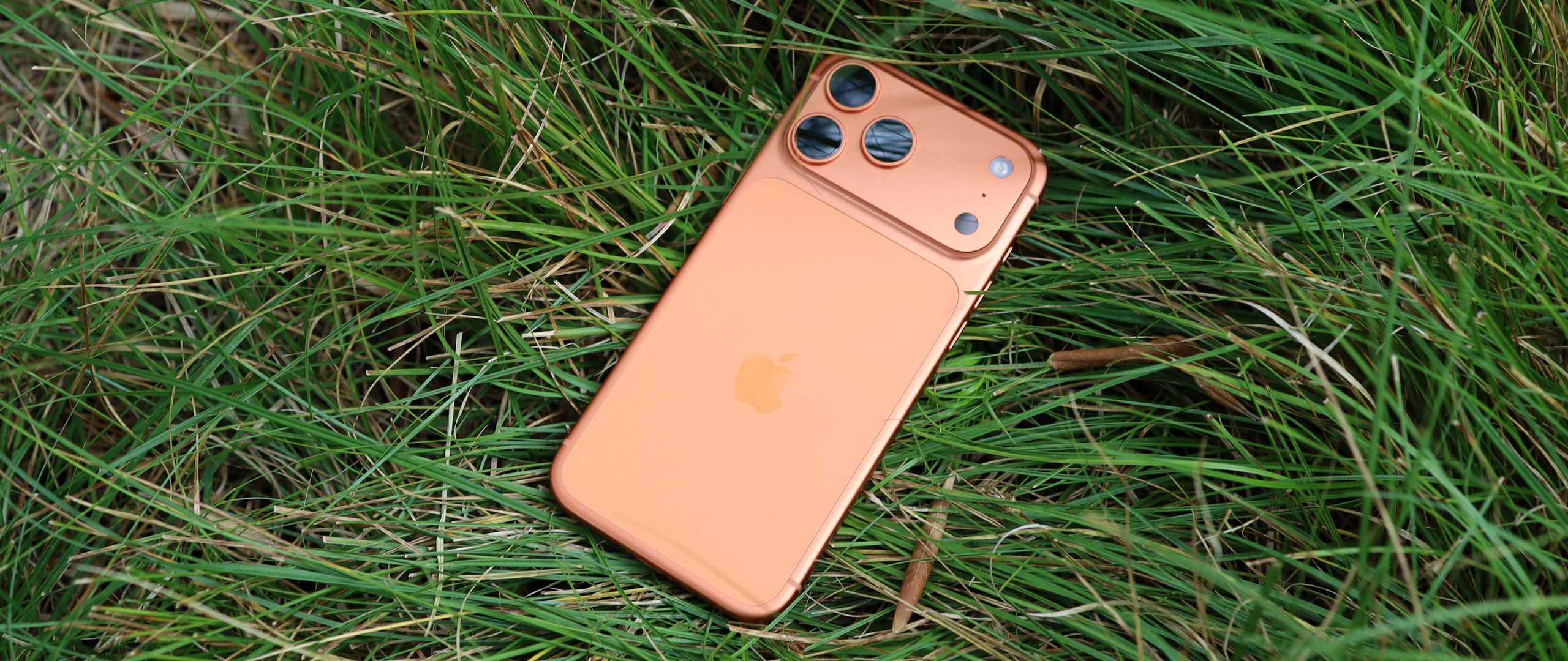 I compared Siri AI to Gemini on Android — and Apple actually understands what most people want from AI