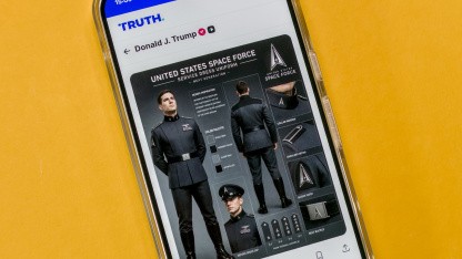Militär: Trumps Space-Force-Uniform erinnert an Imperium aus Star Wars