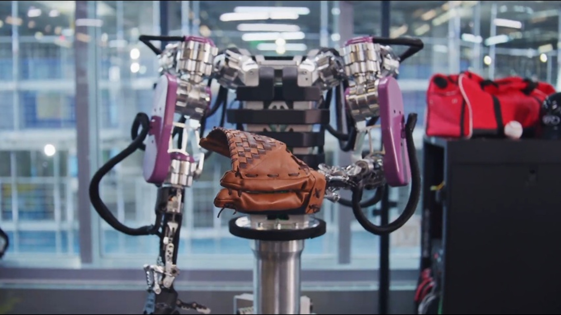 Researchers build AthenaZero, a robot that throws, catches, and hits baseball like humans