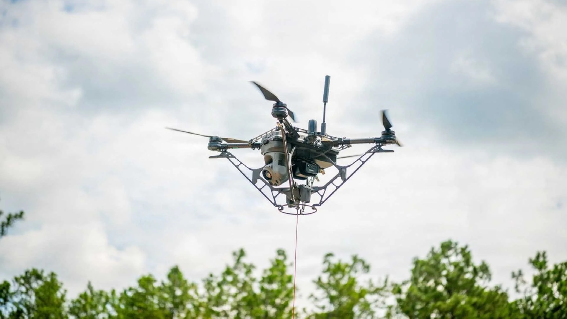 US Army’s new tethered drone resists jamming and flies for 50 hours without landing