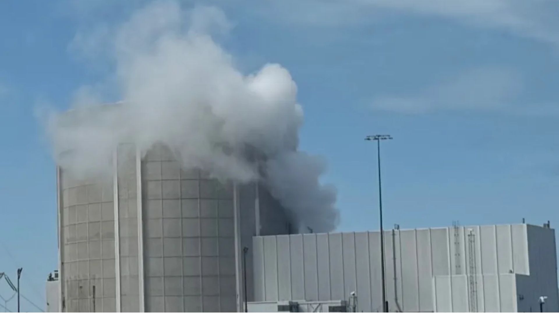 US begins fuel loading at 40-year-old Palisades nuclear plant ahead of restart