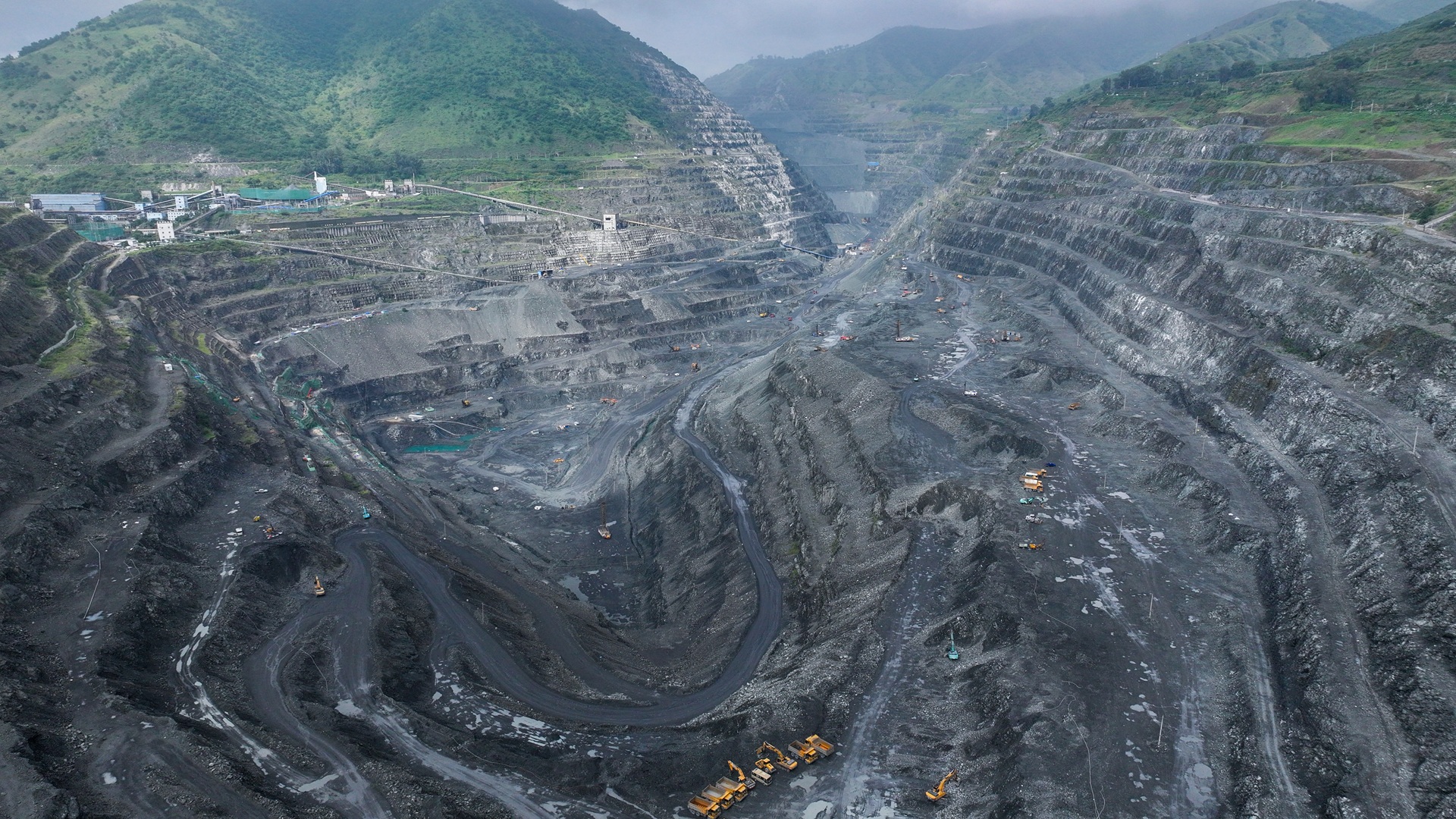 World-first plant in China turns 5.56 million tons of mine waste into iron each year